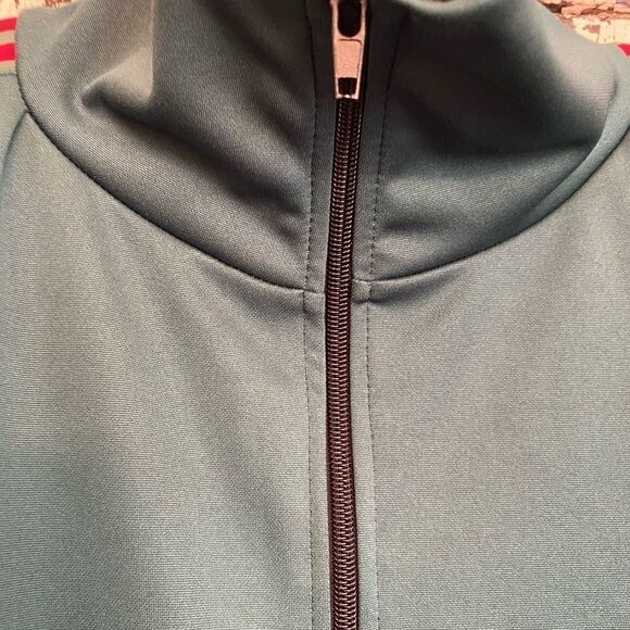 Unisex nylon EPTM green and red track jacket. Size S. - Picture 5 of 6
